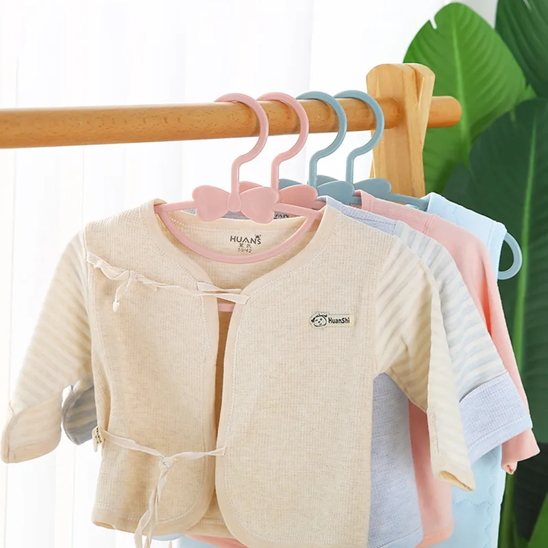 5-50 adet bebek askıları plast - Baby Clothing Hanging Rack incelemesi ve fiyatı